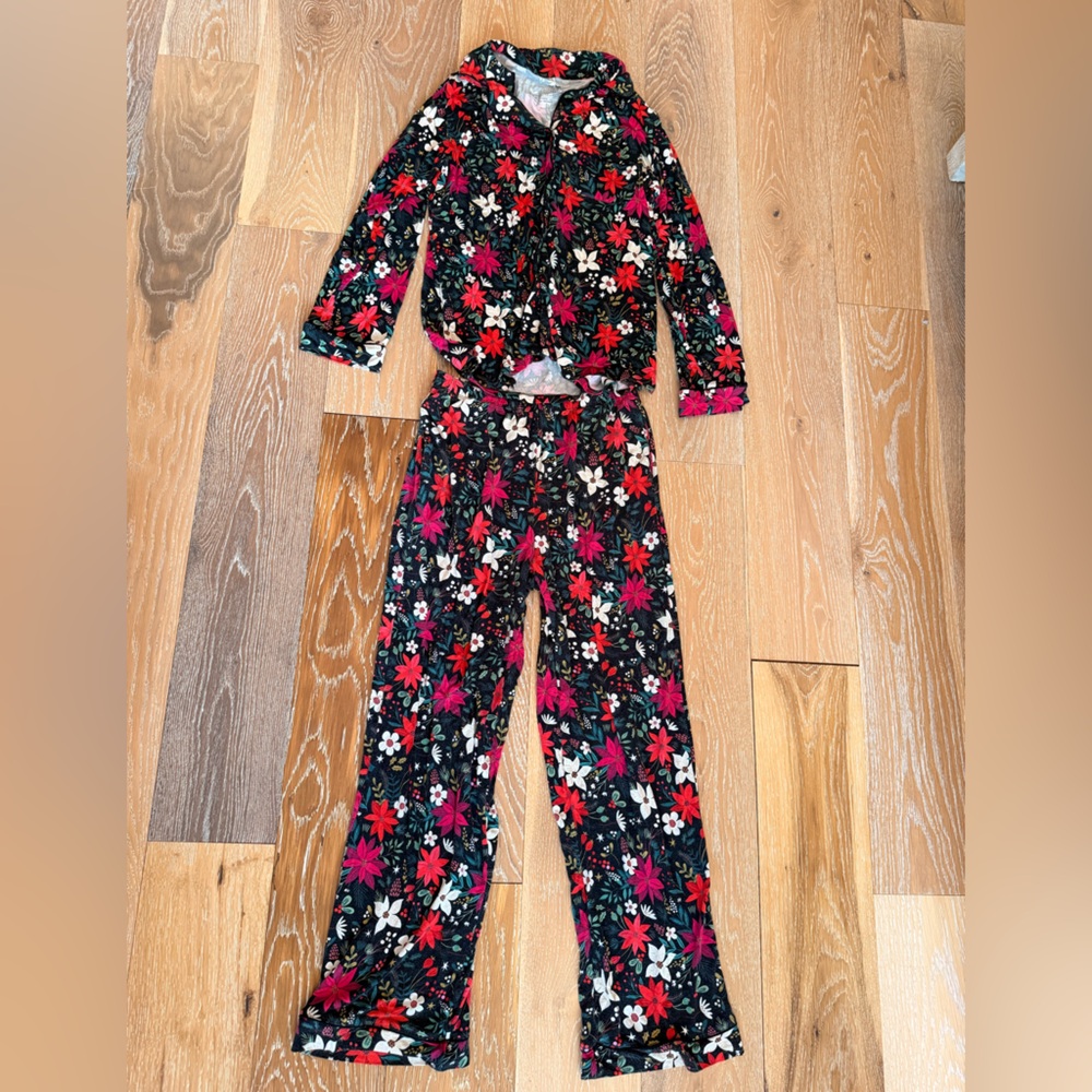 Little Sleepies LIMITED
EDITION Holiday Berry Merry Women's Pajamas outfit Small - Picture 5 of 12